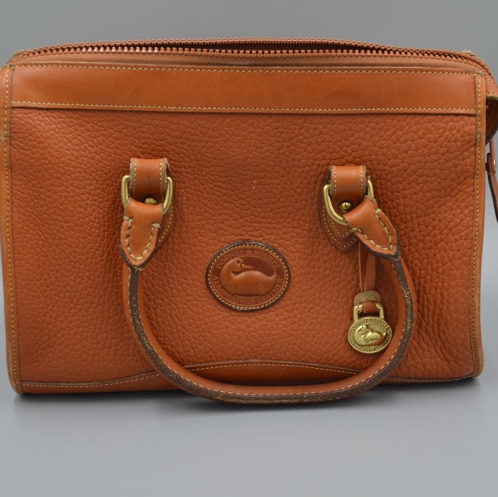 VINTAGE 90's Dooney & Bourke Satchel